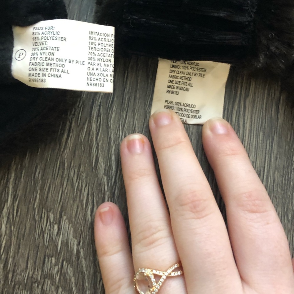 Faux Fur Set - Picture 3 of 5